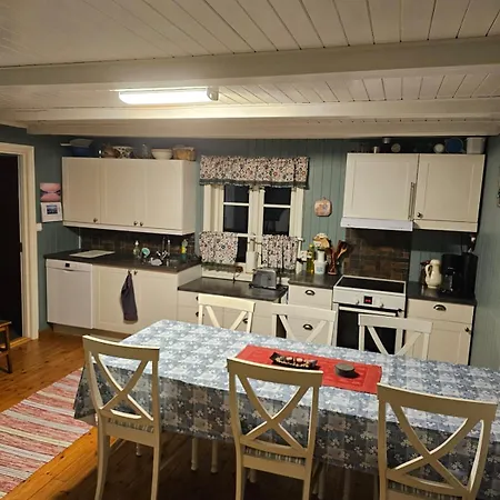 Forhamna - The By The Sea *